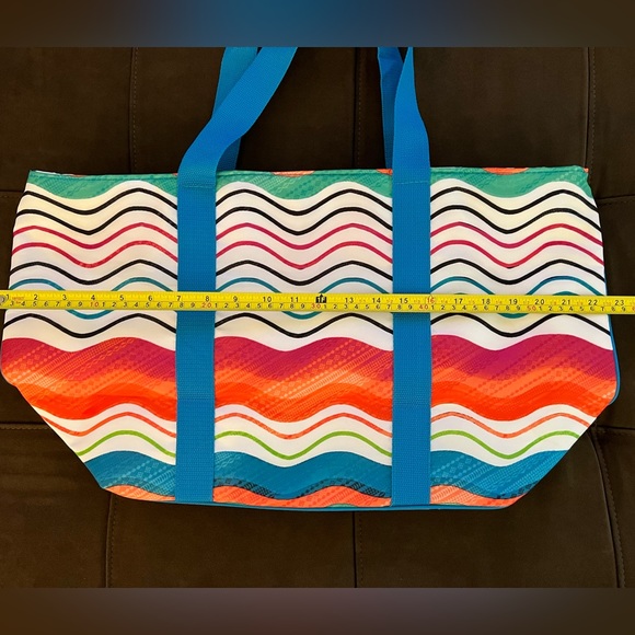 CHICOS Big bag-tote Multicolor- Travel bag NWOT - Picture 6 of 8